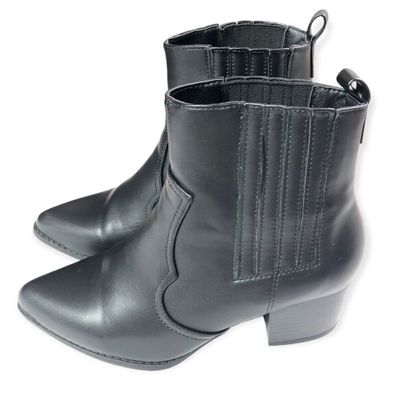 Wild Diva Women’s Black Kendra Pointed-Toe Heel Bootie - Picture 6 of 8